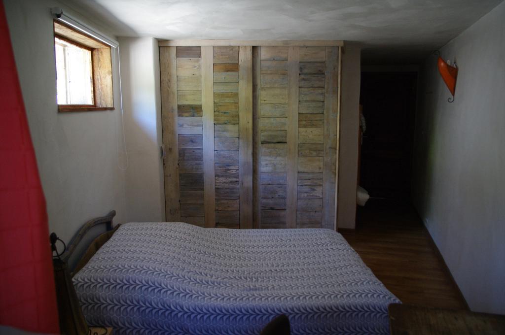 Appartement Dans Chalet De Montagne Bozel Kamer foto