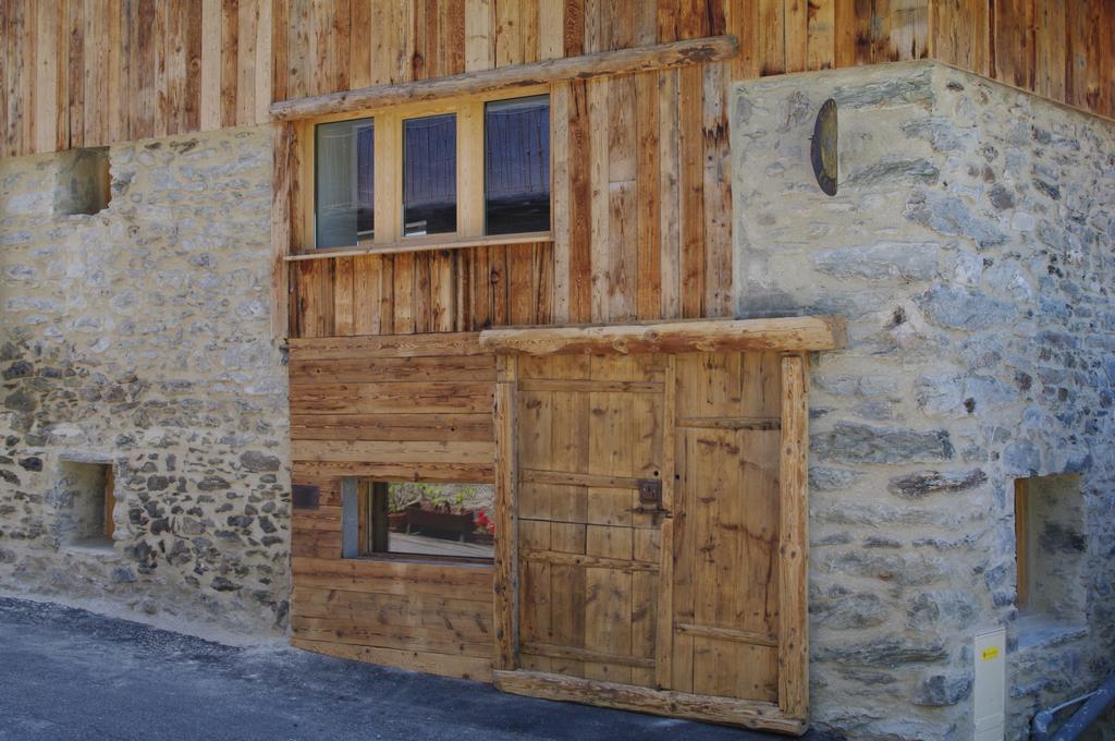Appartement Dans Chalet De Montagne Bozel Kamer foto