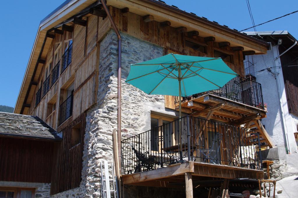 Appartement Dans Chalet De Montagne Bozel Kamer foto