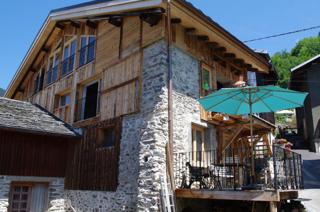 Appartement Dans Chalet De Montagne Bozel Kamer foto